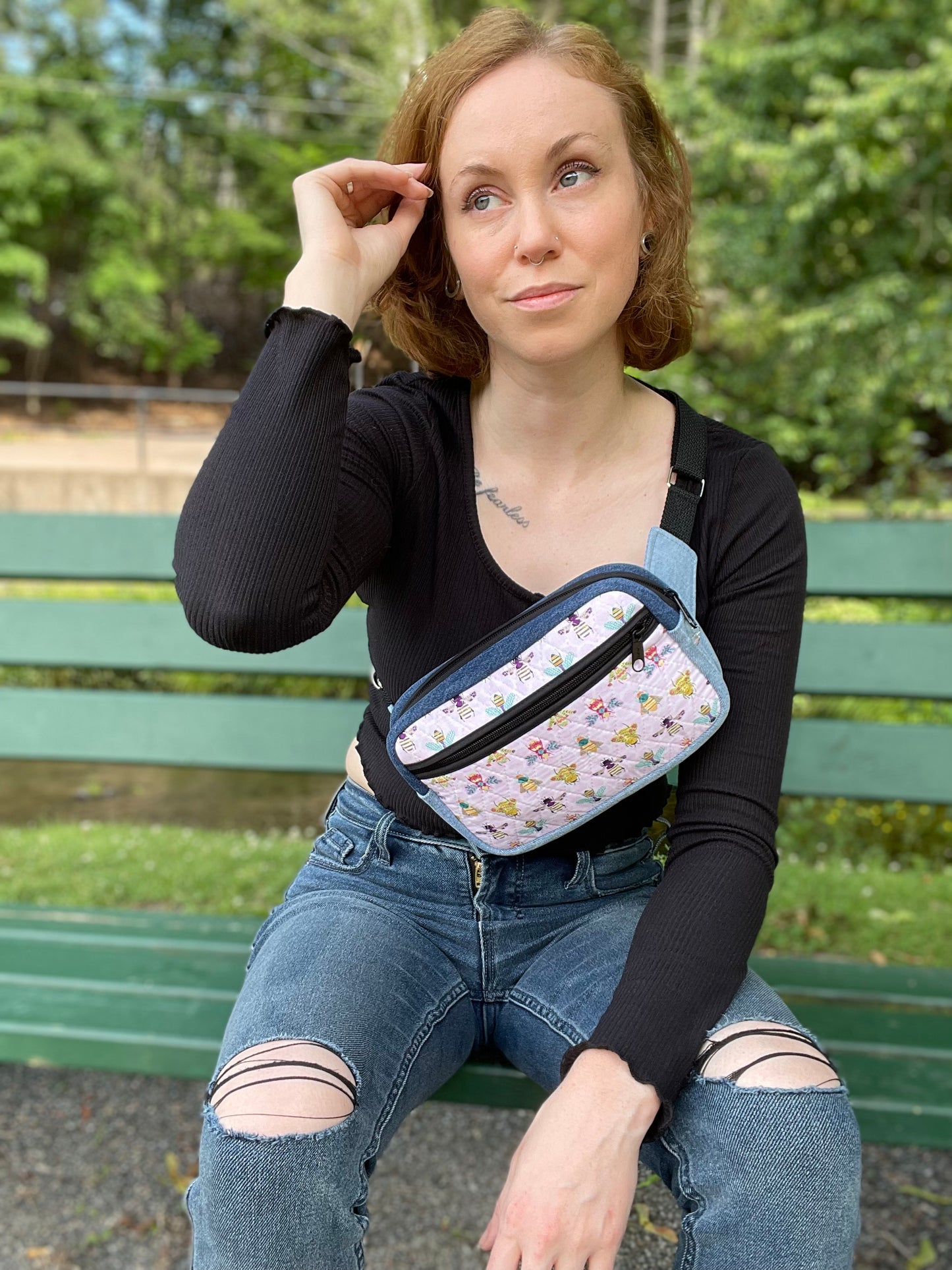 UPCYCLED BELT BAG - Queen Bees